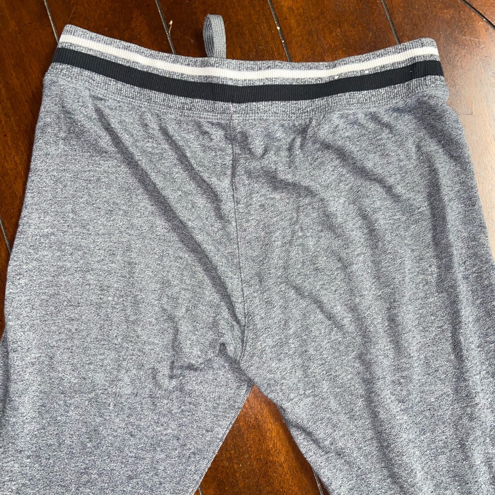 SO Perfect Jogger Grey Pants Women’s XS - Picture 3 of 4